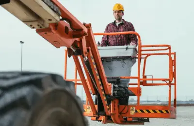 COURSES 19 man lift operator