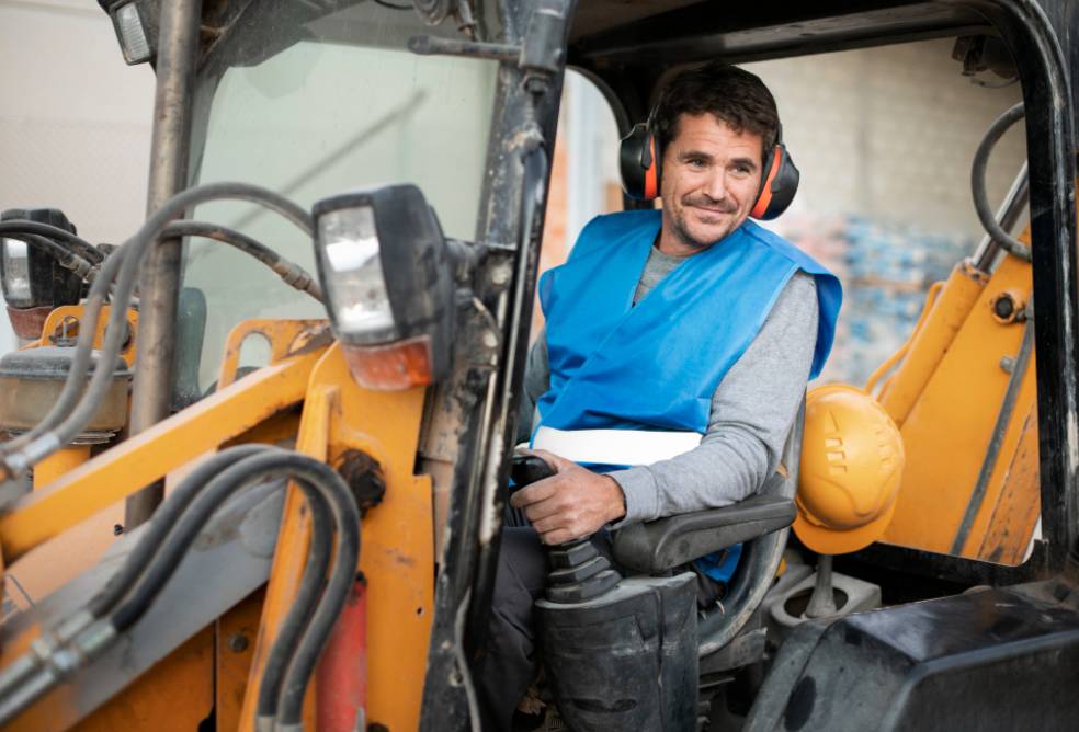 Heavy Equipment Operator Training (Forklift, Scissor Lift, Manlift) 10 Heavy Equipment Operator